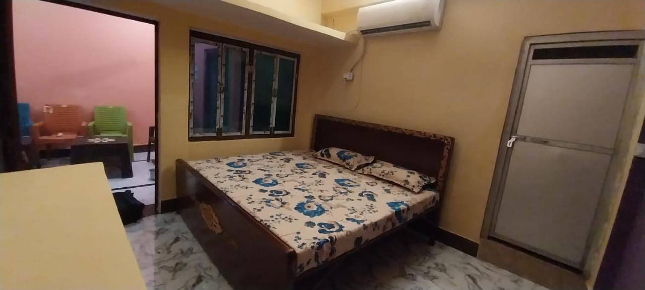 Отель Aadi Shakti Bhawan Ayodhya Экстерьер фото